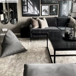 Wilton Rug - Art Silk (beige) -Viscose Rugs Shop credbilder mall art silk beige.jpg 2