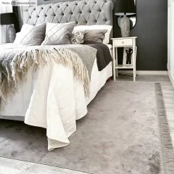 Wilton Rug - Art Silk (grey) -Viscose Rugs Shop credbilder mallartsilkgra.jpg