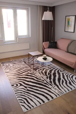 Wilton Rug - Zebra -Viscose Rugs Shop img 8765 35670.jpg