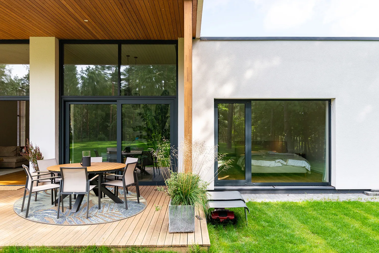 Round Rug - Indoor/Outdoor Maui (beige/multi) 4 Round Rug - Indoor/Outdoor Maui (beige/multi) - Image 2