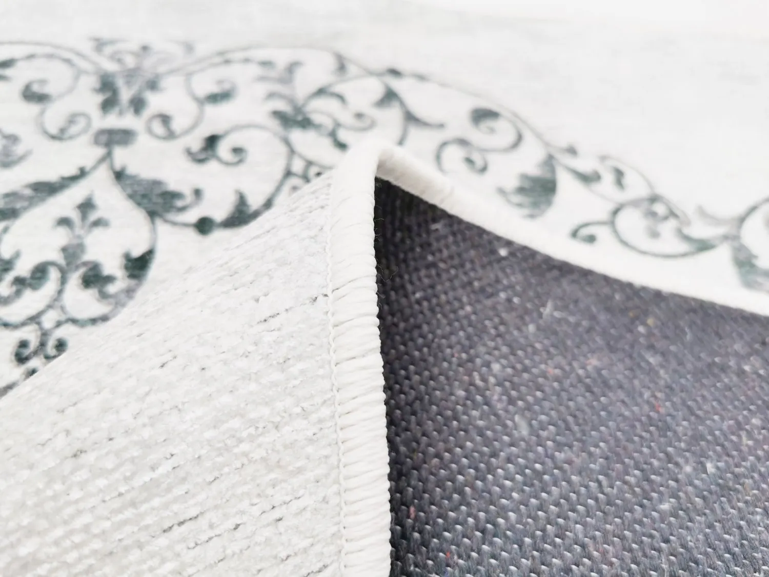 Round Rug - Santi (white/black) 7 Round Rug - Santi (white/black) - Image 5