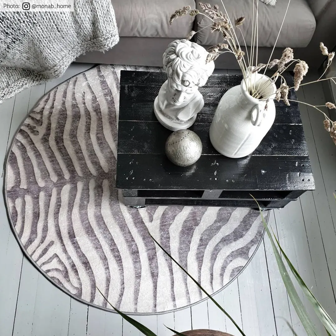 Round Rug - Zebra 5 Round Rug - Zebra - Image 3